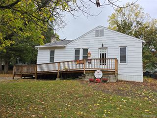205 Park Avenue, Holly Village, MI 48442