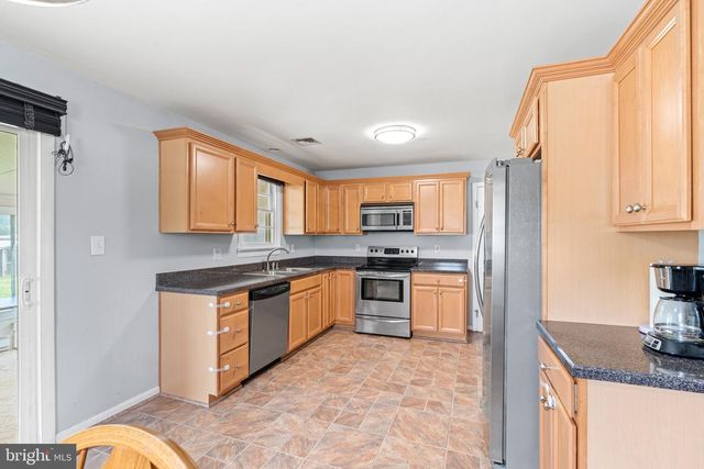 1209 BALTHASER ST, Harrisburg, PA 17112