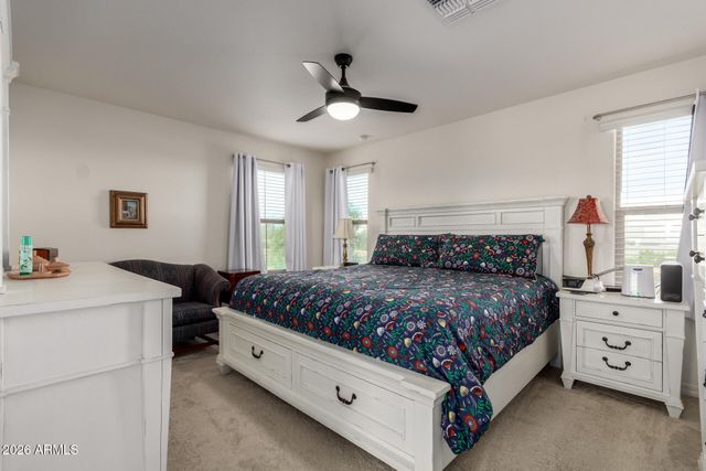 5740 W RAYMOND Street, Phoenix, AZ 85043