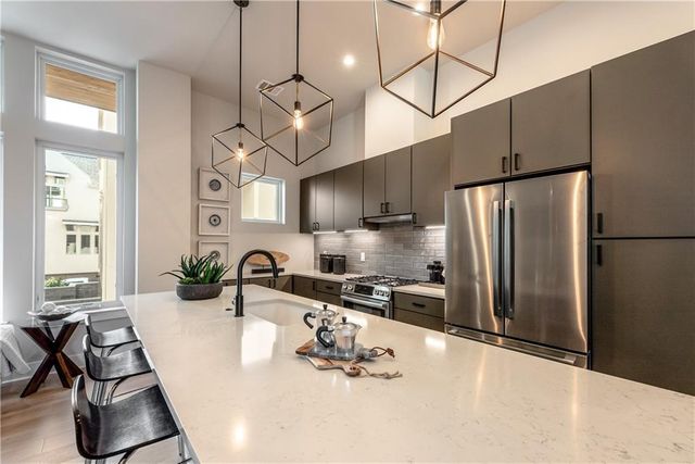 2300 Enfield RD 304, Austin, TX 78703