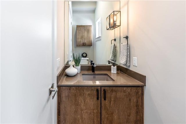 2300 Enfield RD 304, Austin, TX 78703