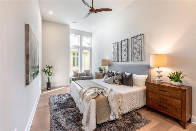 2300 Enfield RD 304, Austin, TX 78703