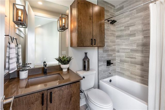 2300 Enfield RD 304, Austin, TX 78703