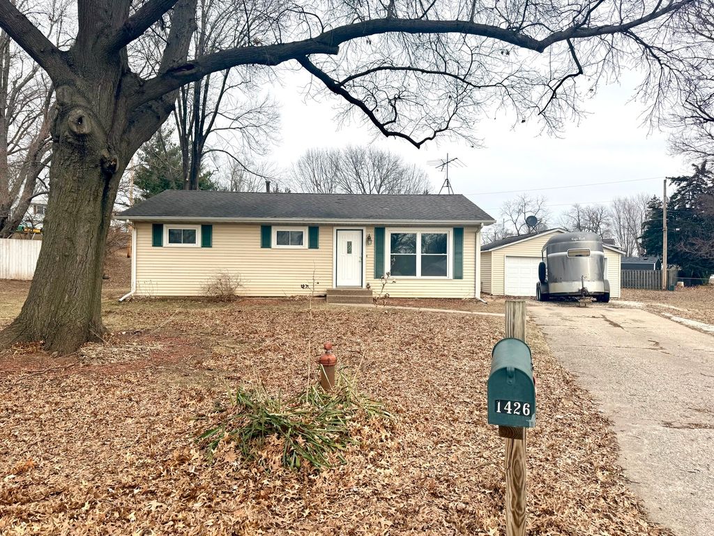 1426 Kings Court, Colona, IL 61241