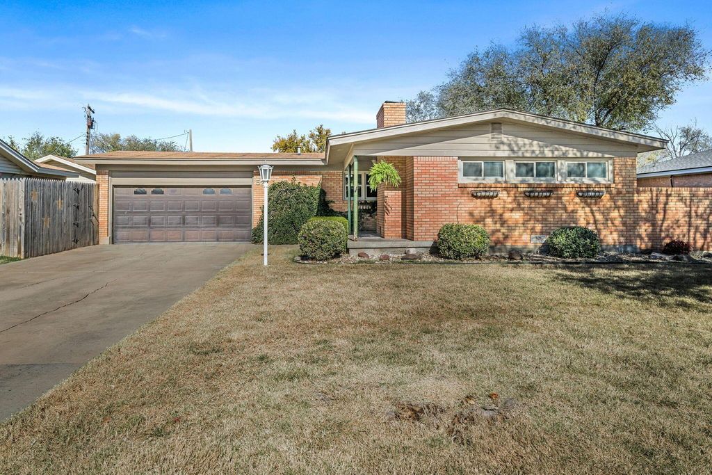 5212 WESTGATE Drive, Amarillo, TX 79106