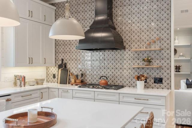 692 Lost Trail, Highlands, NC 28741