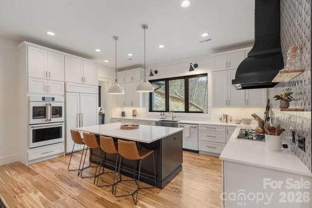 692 Lost Trail, Highlands, NC 28741