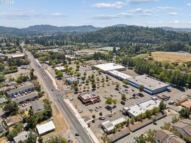17112 Se POWELL Blvd, Portland, OR 97236