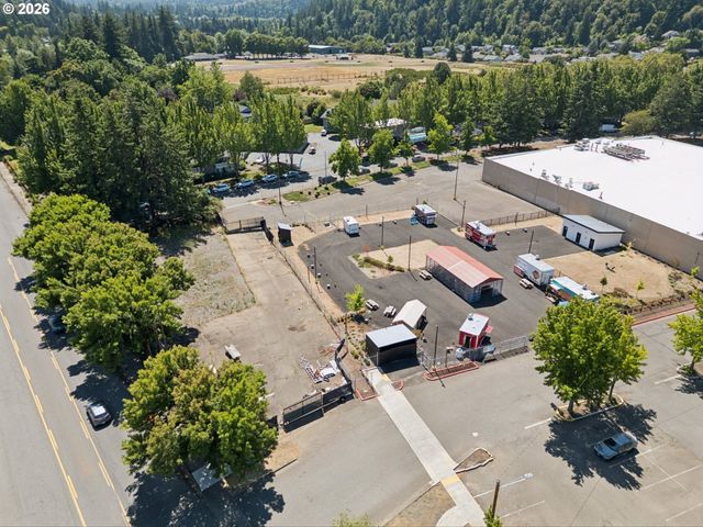 17112 Se POWELL Blvd, Portland, OR 97236