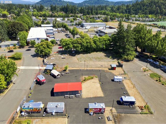 17112 Se POWELL Blvd, Portland, OR 97236