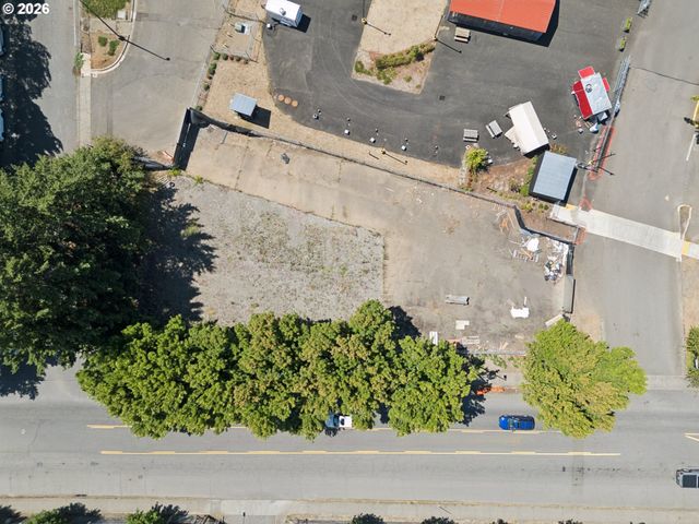 17112 Se POWELL Blvd, Portland, OR 97236