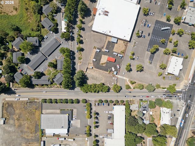 17112 Se POWELL Blvd, Portland, OR 97236