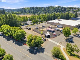 17112 Se POWELL Blvd, Portland, OR 97236