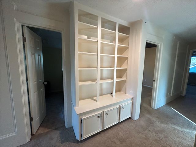 605 Tanglewood Drive, Friendswood, TX 77546