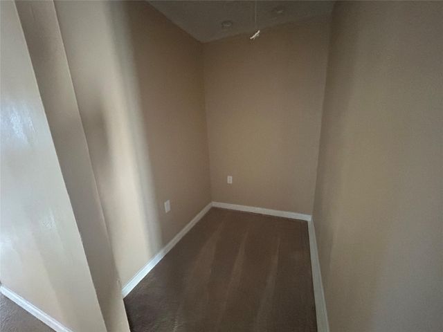 605 Tanglewood Drive, Friendswood, TX 77546