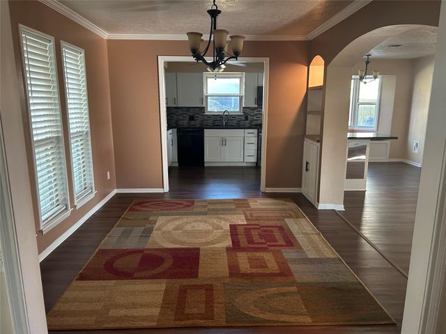 605 Tanglewood Drive, Friendswood, TX 77546