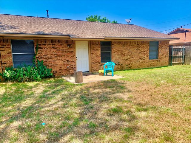 3504 Kingfisher Lane, Denton, TX 76209