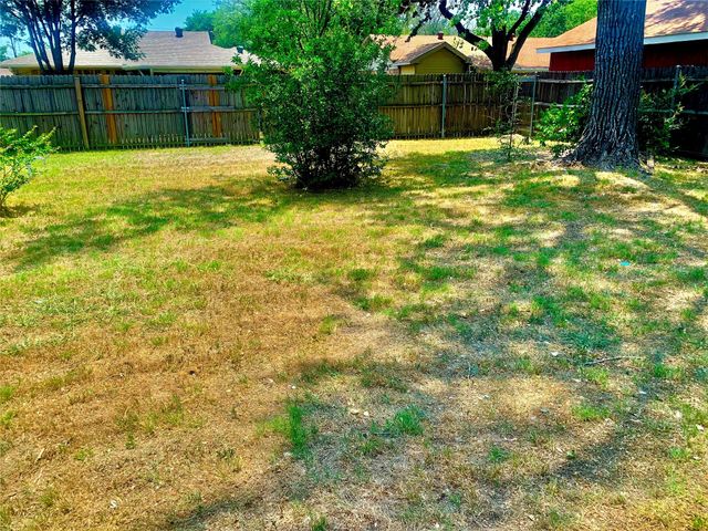 3504 Kingfisher Lane, Denton, TX 76209