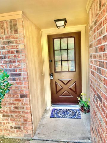 3504 Kingfisher Lane, Denton, TX 76209