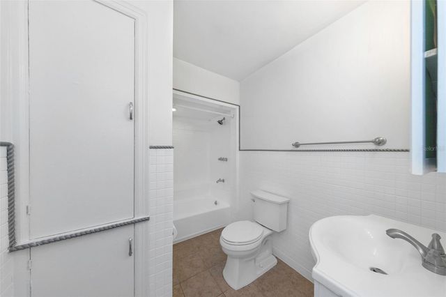 2545 32ND AVENUE N, St Petersburg, FL 33713