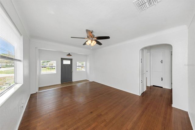 2545 32ND AVENUE N, St Petersburg, FL 33713