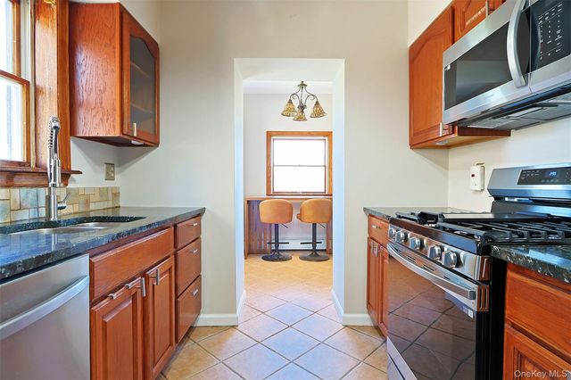 170 Montgomery Street, Newburgh, NY 12550