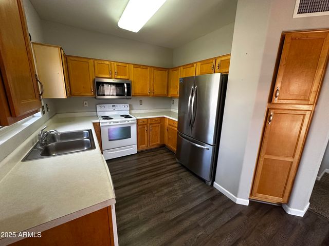 14236 W CABALLERO Drive, Sun City West, AZ 85375