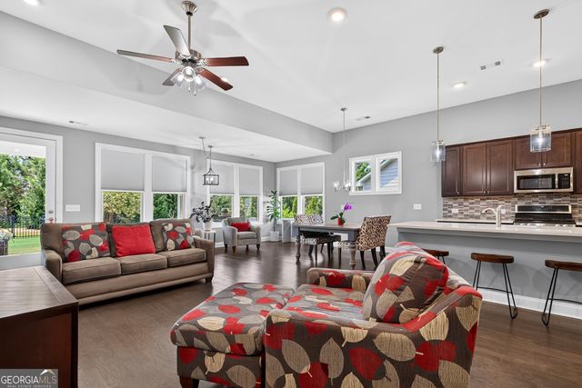 510 Cottonwood Circle, Peachtree City, GA 30269
