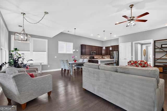 510 Cottonwood Circle, Peachtree City, GA 30269