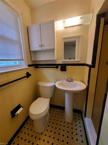 1710 Kingston Ave Apt 3, Norfolk, VA 23503