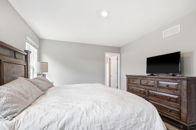 228 Snowdrop Trail, Waconia, MN 55387