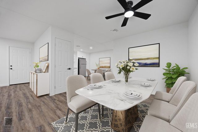 335 Hickorywood Lane, Bakersfield, CA 93308