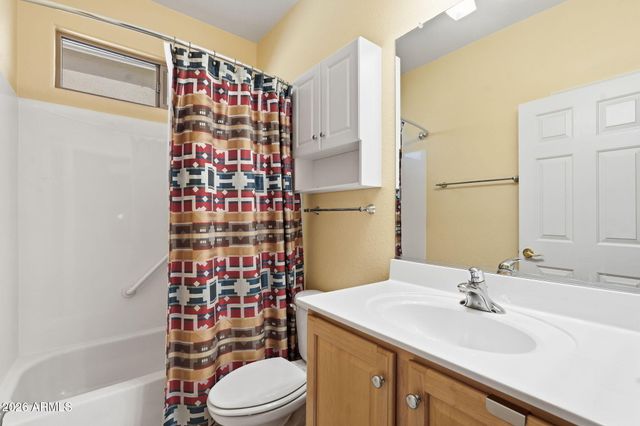 3162 E PEACH TREE Drive, Chandler, AZ 85249