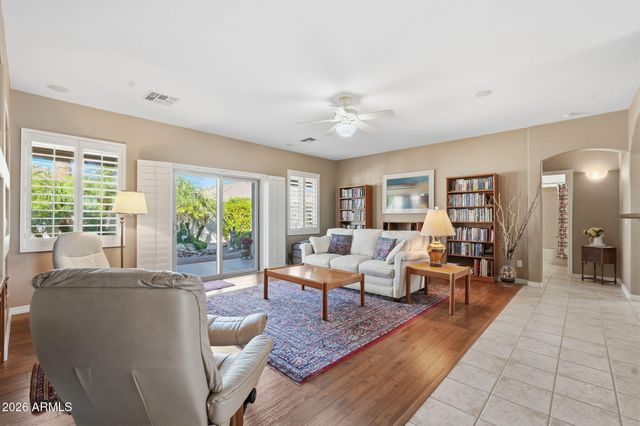 3162 E PEACH TREE Drive, Chandler, AZ 85249