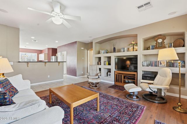 3162 E PEACH TREE Drive, Chandler, AZ 85249