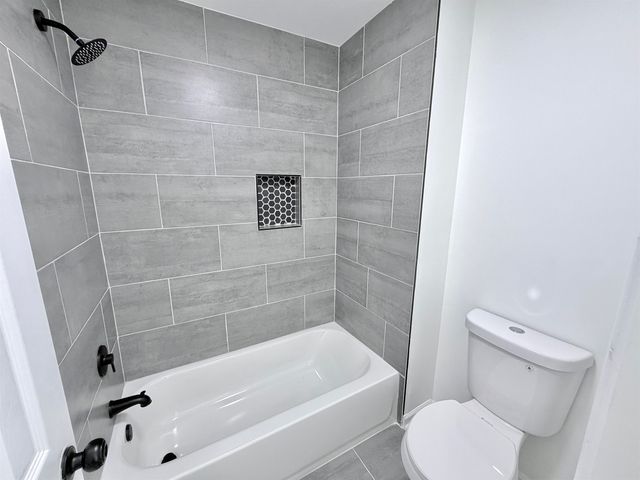 1376 ISLAND TOWN DR, Memphis, TN 38103