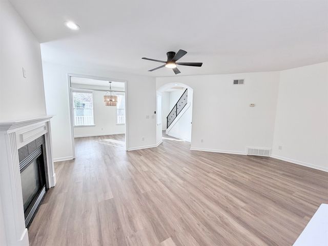 1376 ISLAND TOWN DR, Memphis, TN 38103