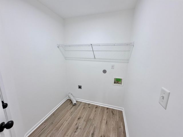 1376 ISLAND TOWN DR, Memphis, TN 38103