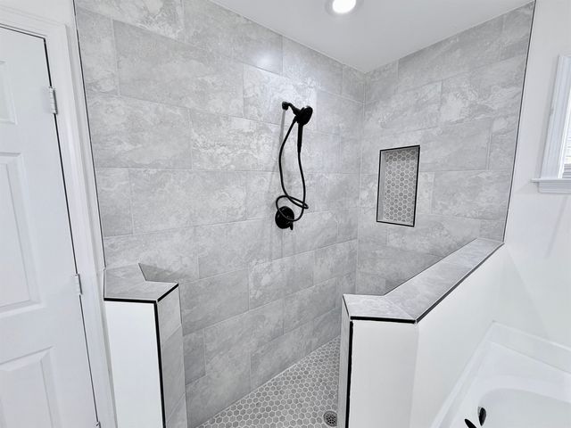 1376 ISLAND TOWN DR, Memphis, TN 38103