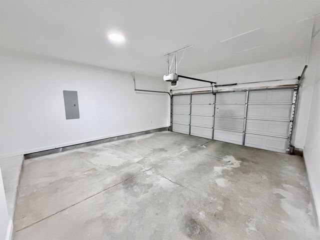 1376 ISLAND TOWN DR, Memphis, TN 38103