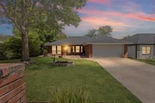 813 E 2nd Street, Weatherford, TX 76086