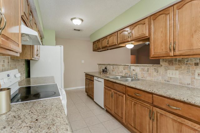2146 Greenbriar Colony Drive 3, Houston, TX 77032