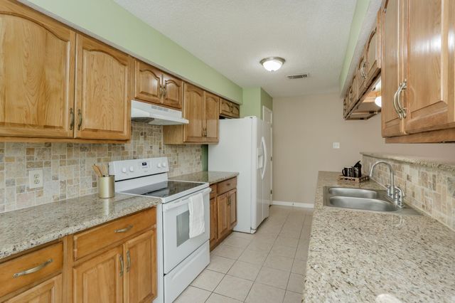 2146 Greenbriar Colony Drive 3, Houston, TX 77032
