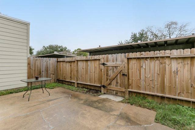 2146 Greenbriar Colony Drive 3, Houston, TX 77032