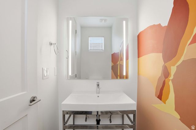 6148 W SOUTH JORDAN PKWY, South Jordan, UT 84009