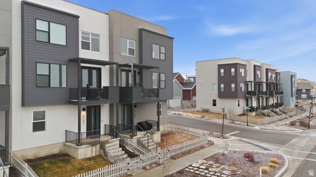 6148 W SOUTH JORDAN PKWY, South Jordan, UT 84009