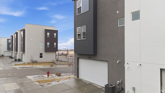 6148 W SOUTH JORDAN PKWY, South Jordan, UT 84009