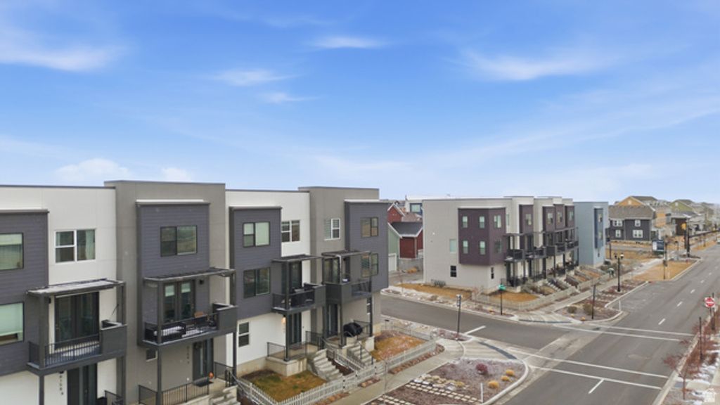 6148 W SOUTH JORDAN PKWY, South Jordan, UT 84009