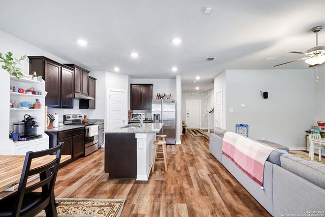 6803 EMERALD VALLEY, San Antonio, TX 78242
