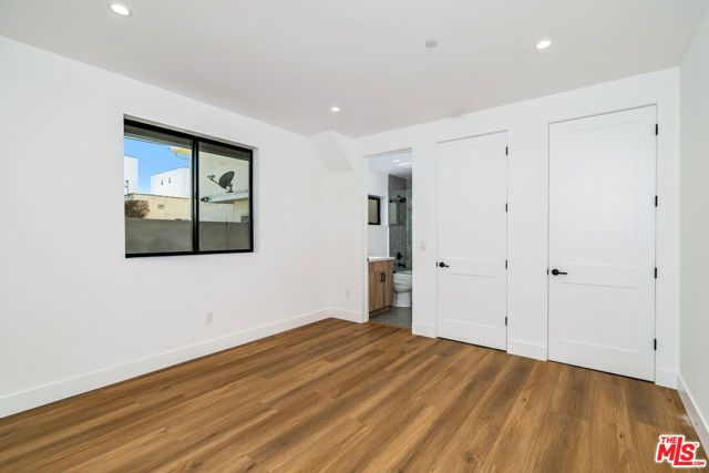 2204 Carmona Avenue, Los Angeles, CA 90016
